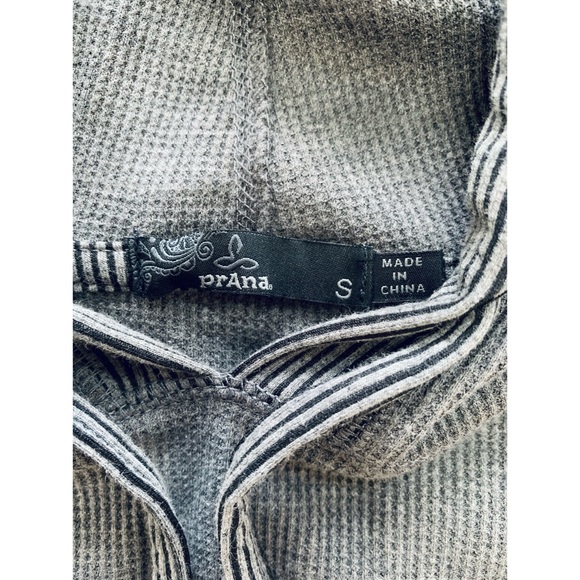 prAna Shea Waffle Hoodie Charcoal Gray Stripes Thumb Holes Women’s Small - Picture 7 of 9